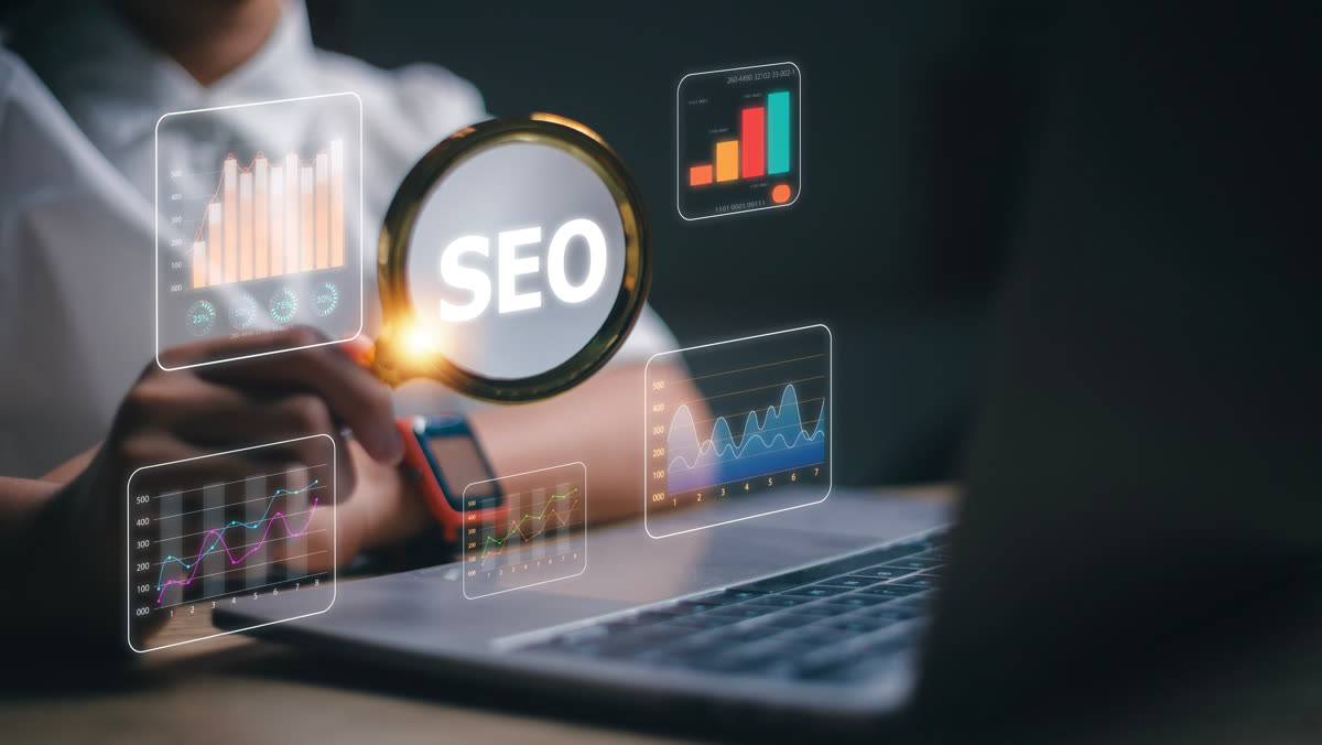 SEO analyst reviewing search answer placements